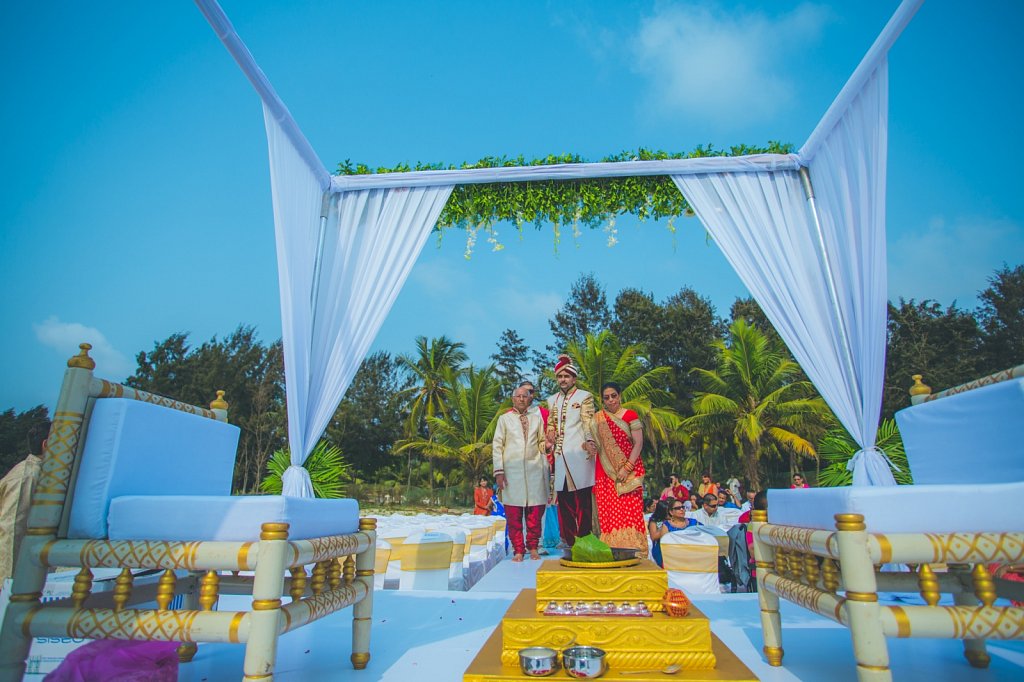Beach-wedding-photography-shammi-sayyed-photography-India-28.jpg
